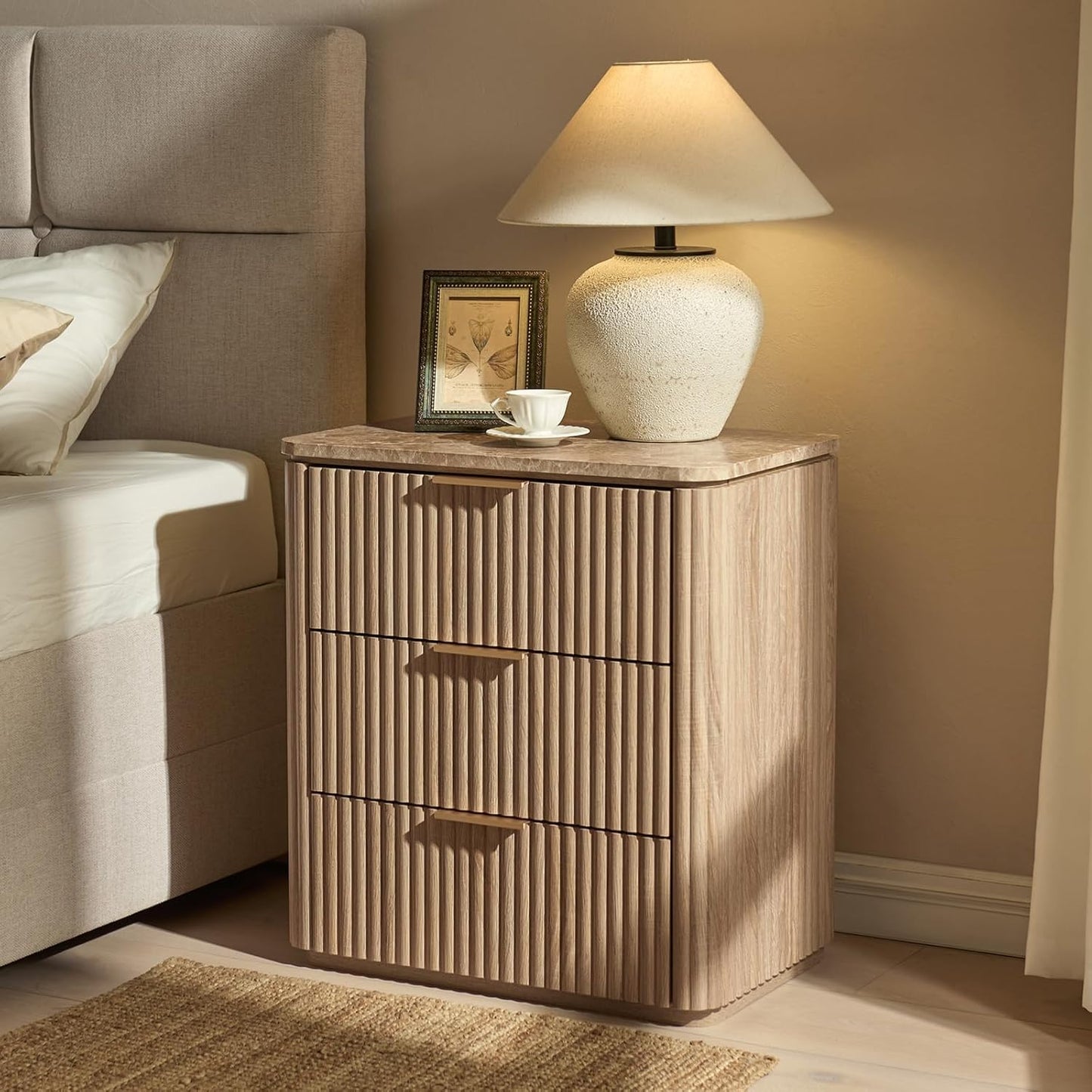 Fluted Nightstand Set of 2, Solid Wood Bedside Table with 3 Drawers, Modern End Table with Faux Marble-Top, Curved Corners, Metal Handle, Large Night Stand for Bedroom, Office, Closet, Natural Oak